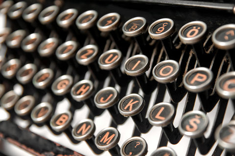 typewriter.jpg